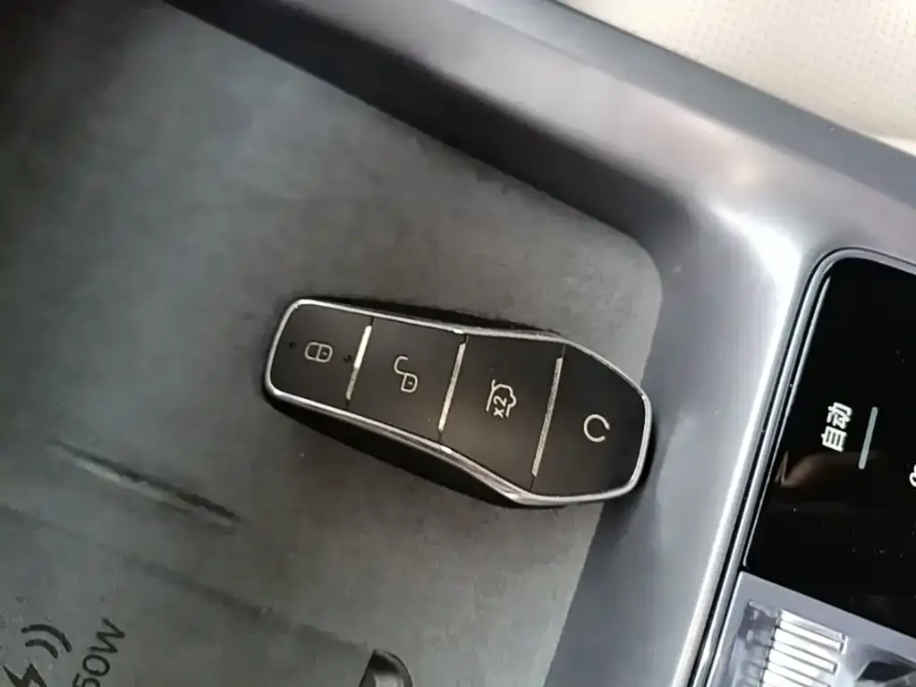 BYD Seal 07 DM-i — фото 2