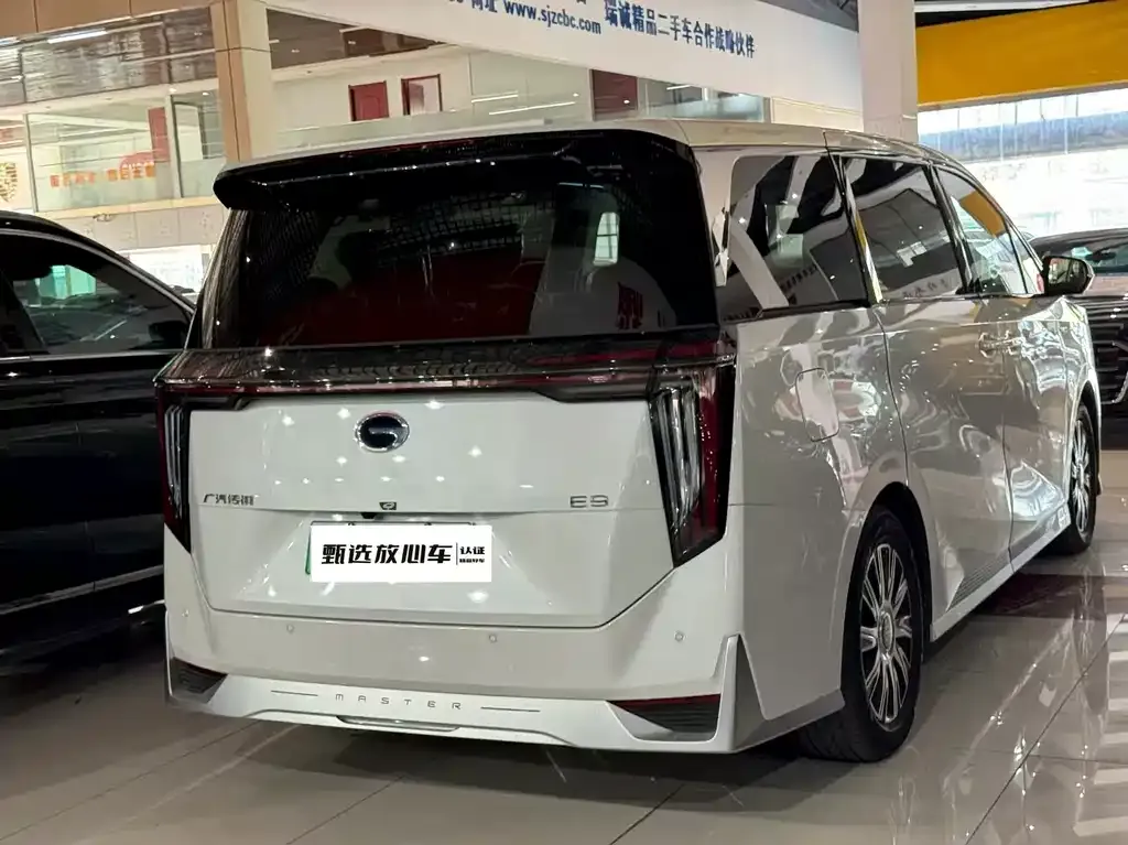 GAC Motor Trumpchi E9 — фото 9