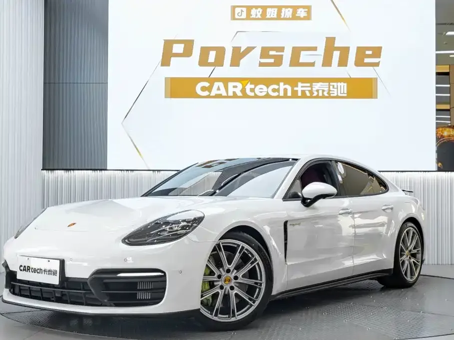 Porsche Panamera Hybrid — фото 1
