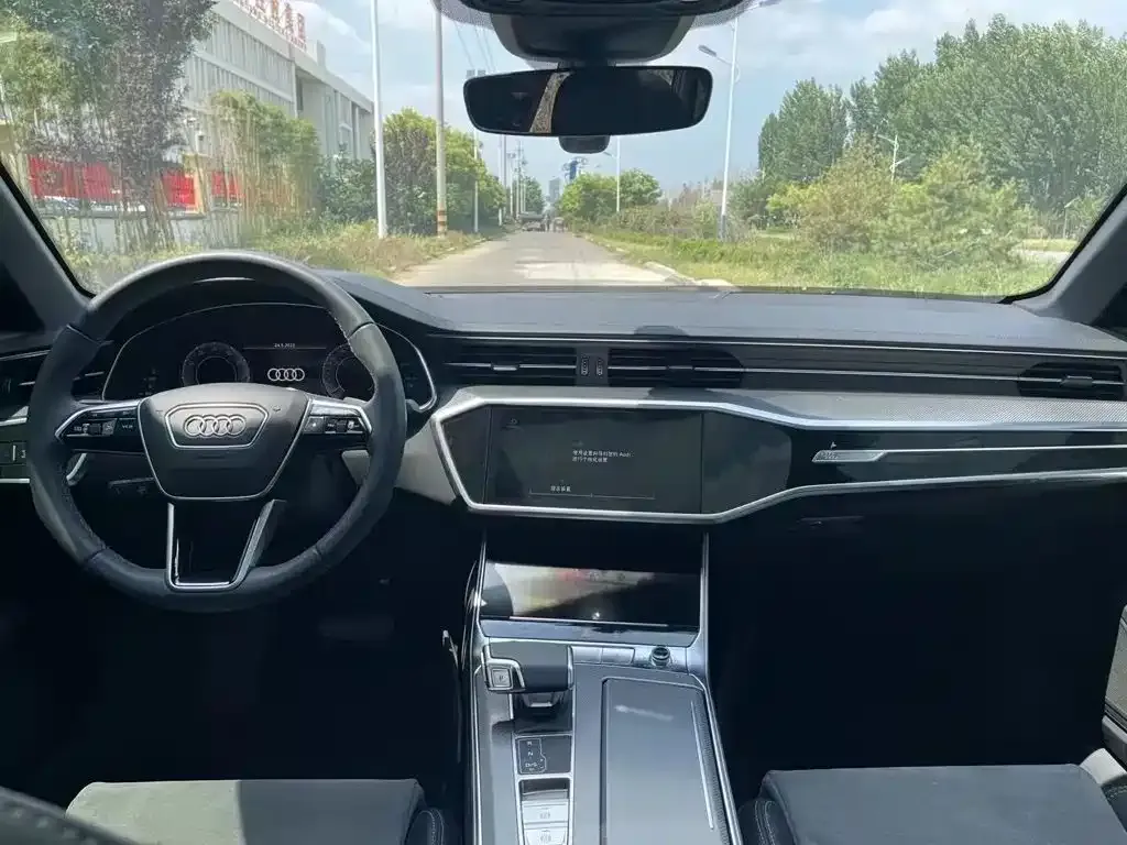 Audi A6L — фото 5