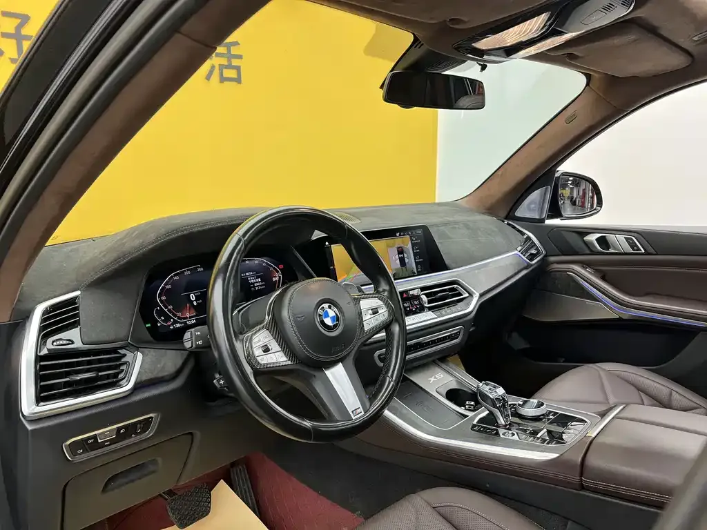 BMW X5 — фото 10