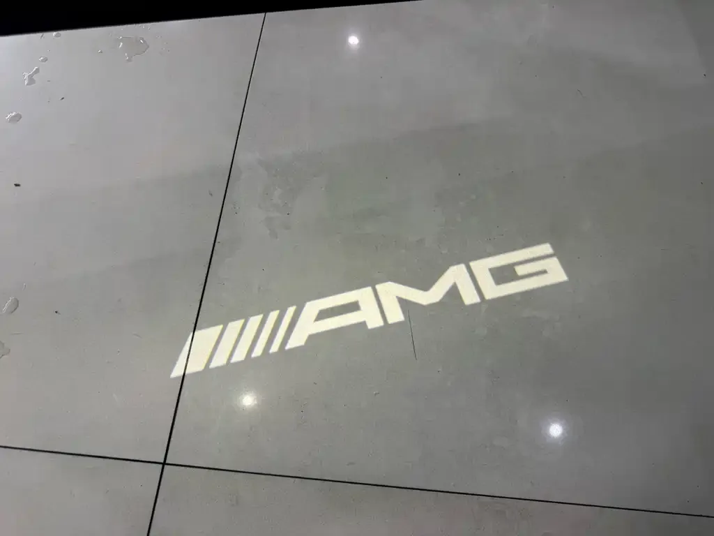 Mercedes-Benz GLB AMG — фото 7