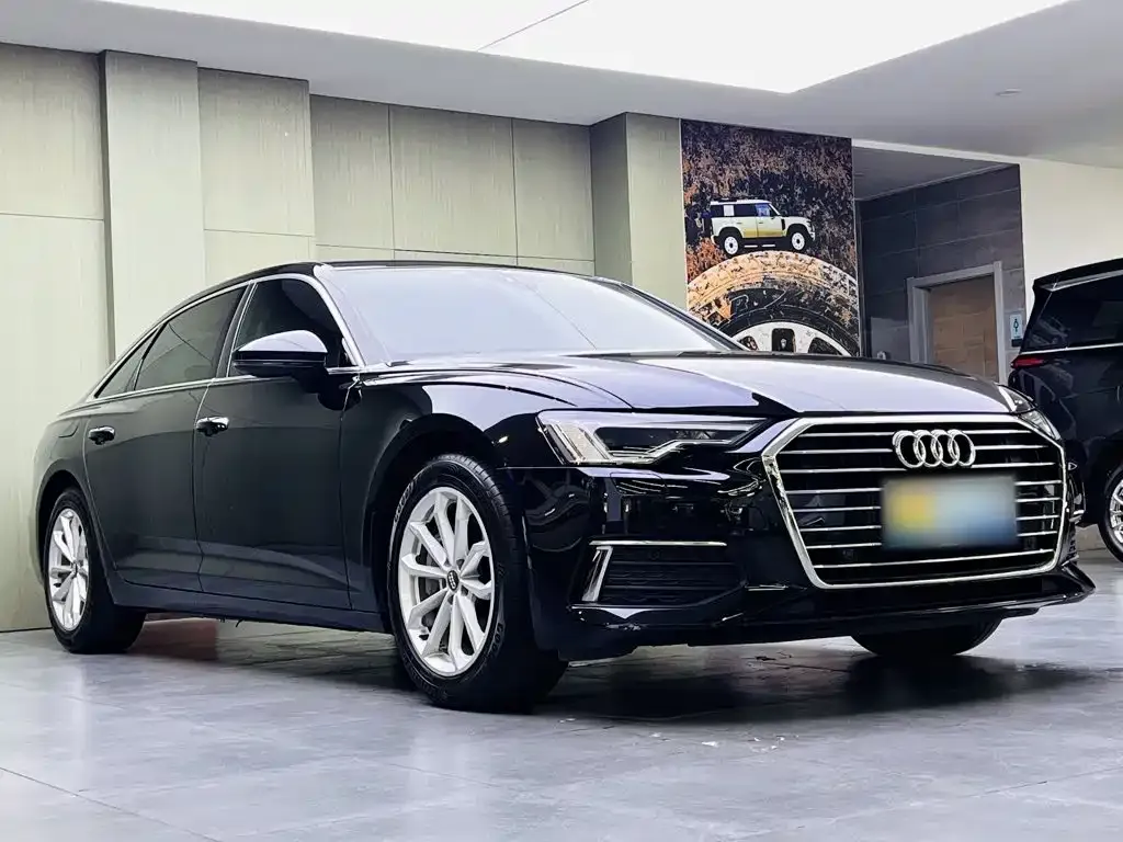 Audi A6L — фото 8