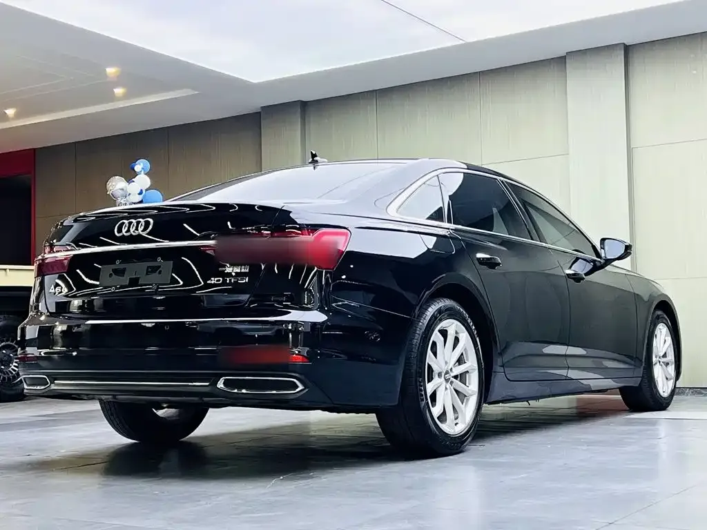 Audi A6L — фото 7