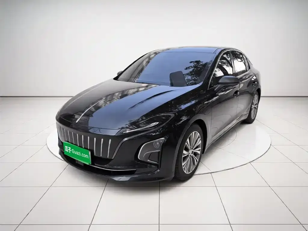 Hongqi E-QM5 — фото 1