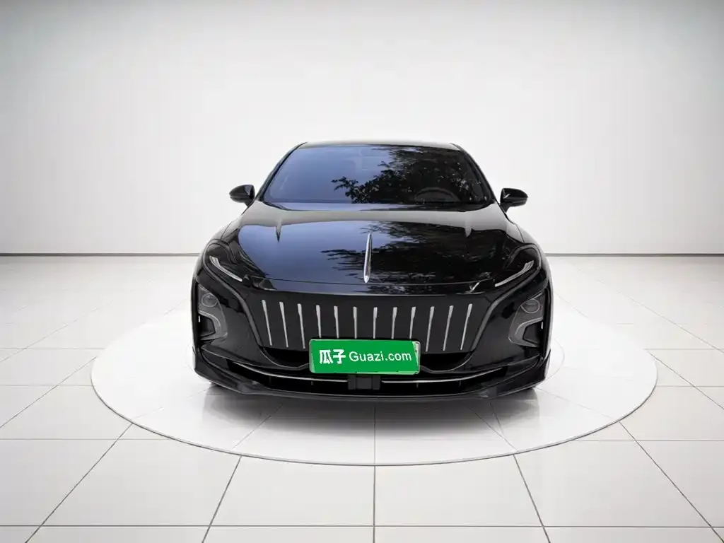 Hongqi E-QM5 — фото 3