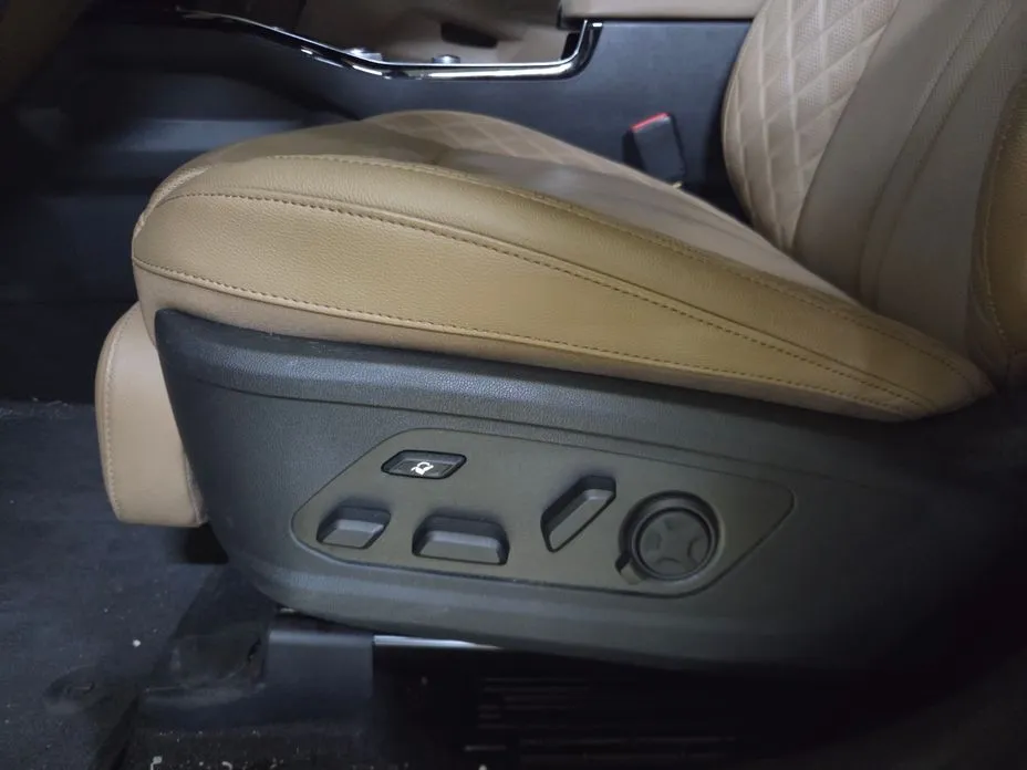 Kia Sorento — фото 6