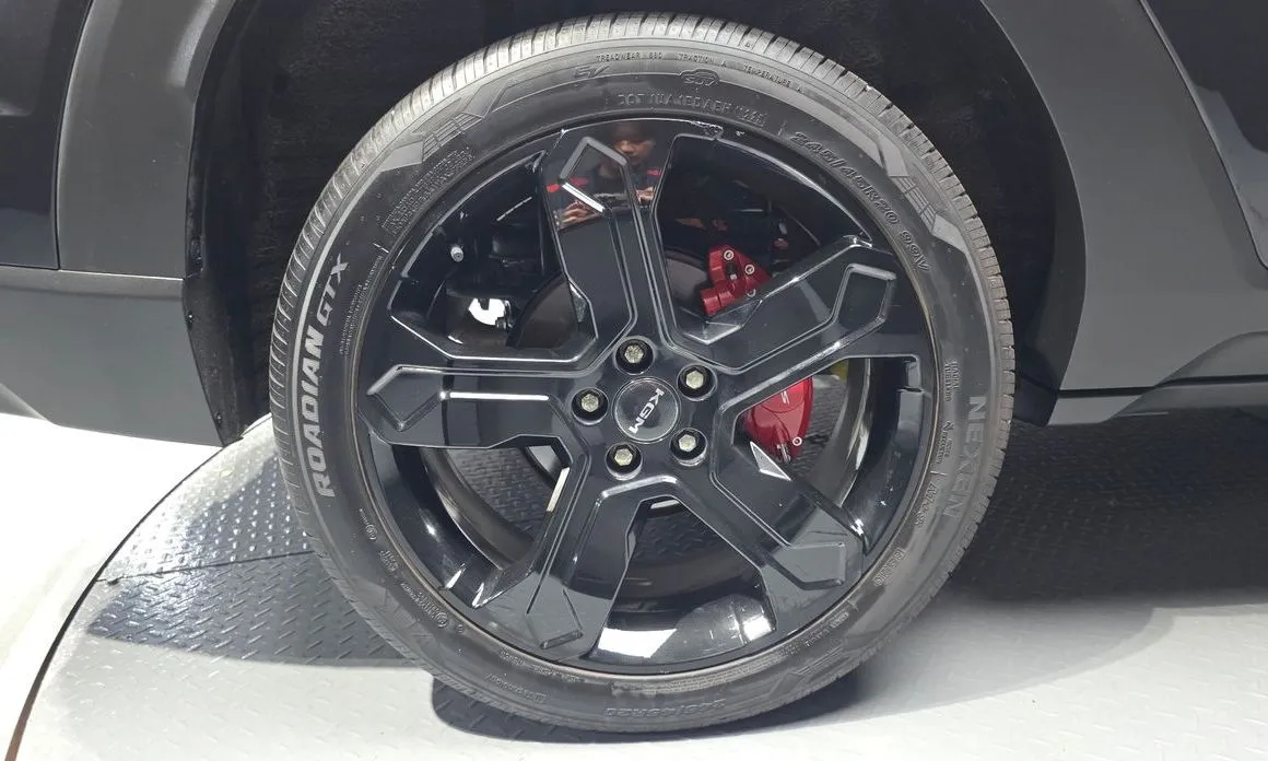 KG Mobility (Ssangyong) Torres — фото 10