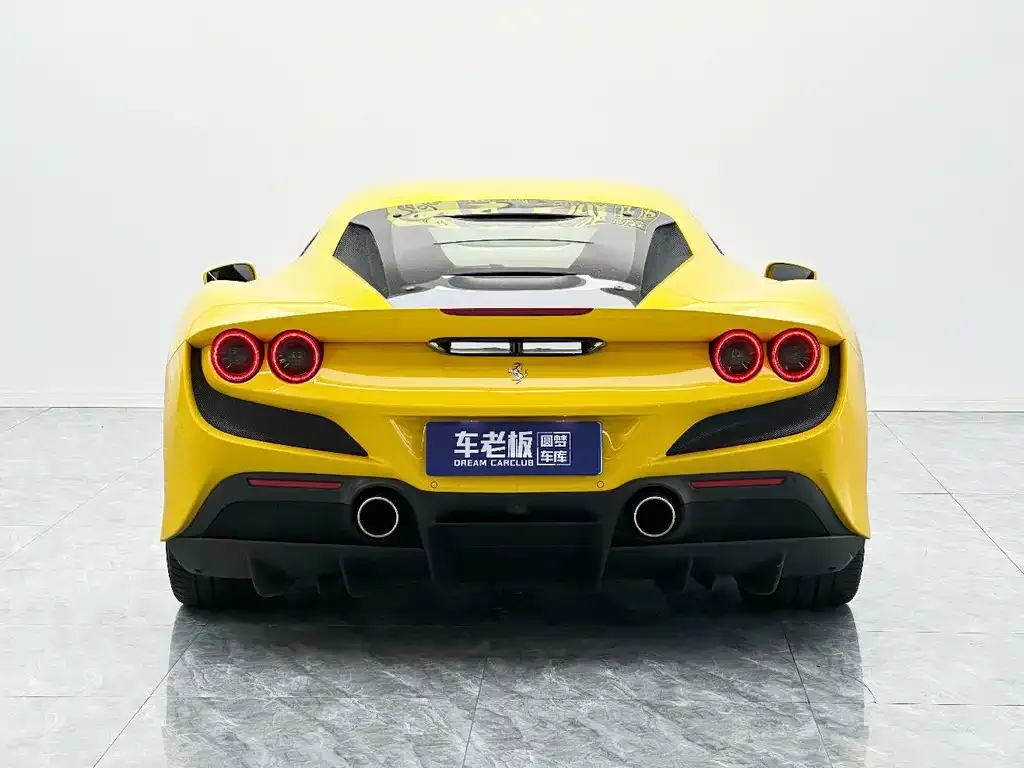Ferrari F8 — фото 6
