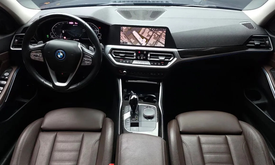 BMW 3-Series — фото 10