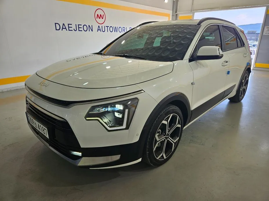 Kia Niro — фото 1