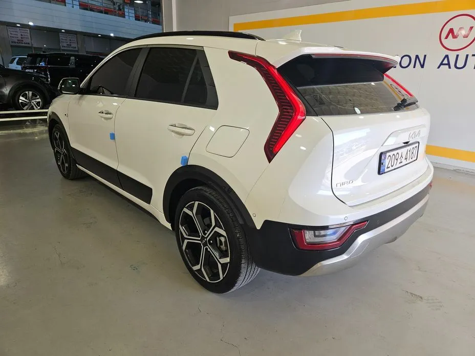 Kia Niro — фото 10