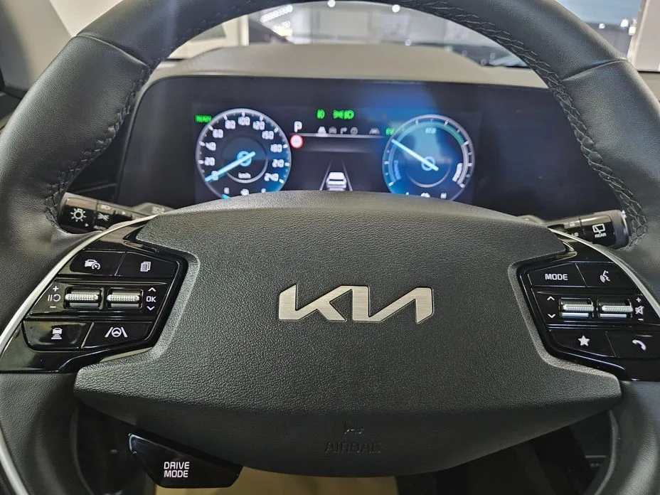 Kia Niro — фото 7