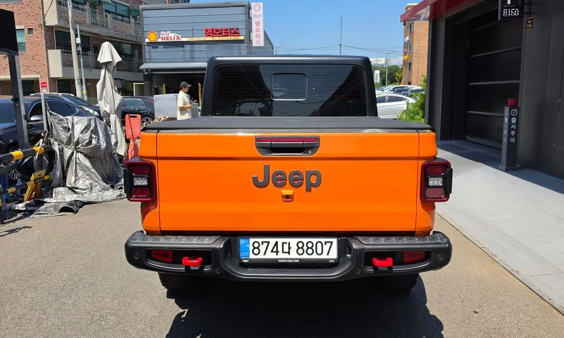 Jeep Gladiator — фото 8