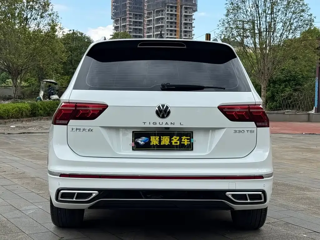 Volkswagen Tiguan L — фото 7