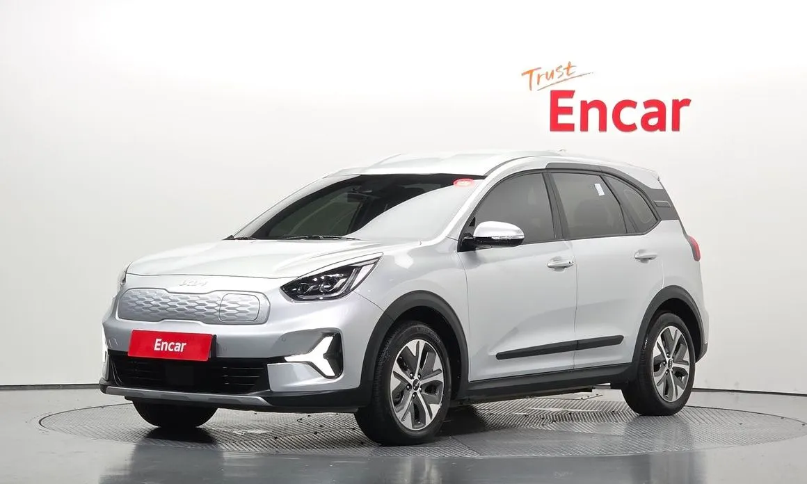 Kia Niro — фото 1