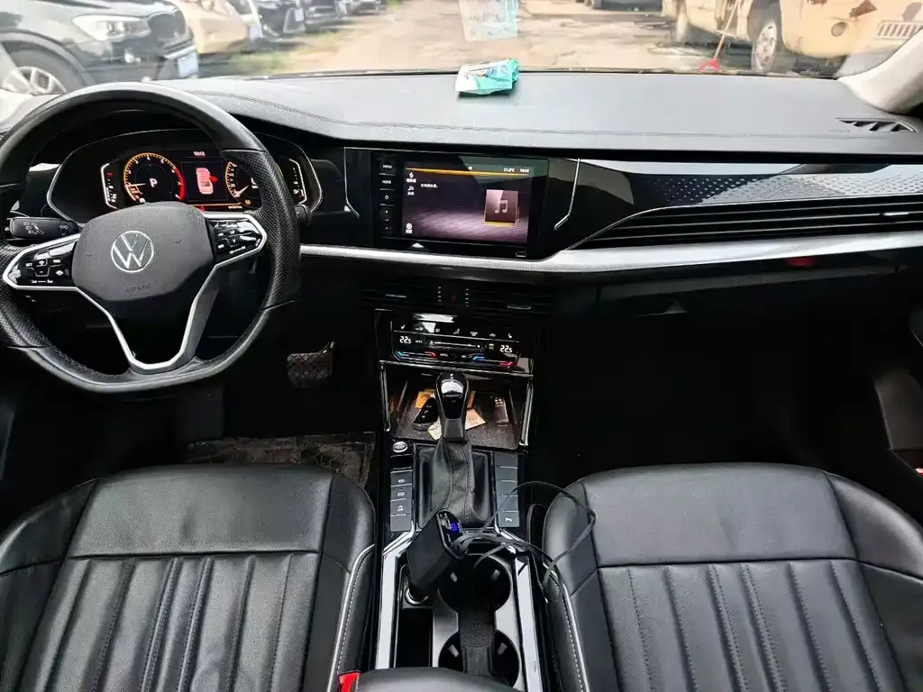 Volkswagen Passat — фото 7