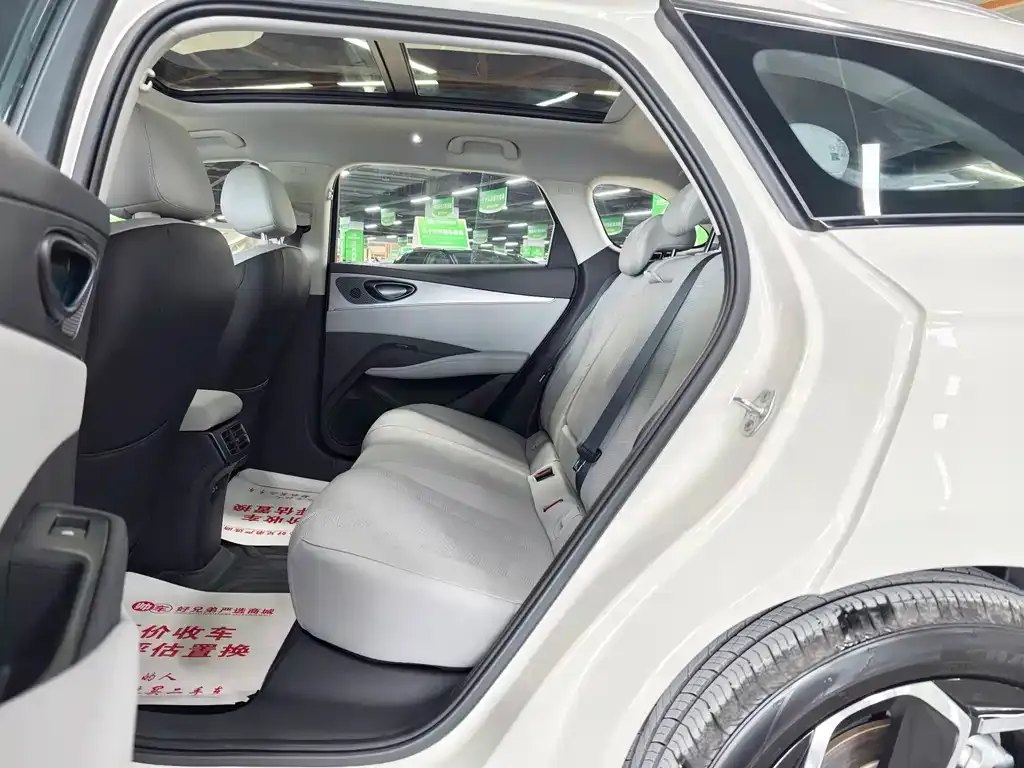 BYD Seal 06 DM-i Touring Edition — фото 3