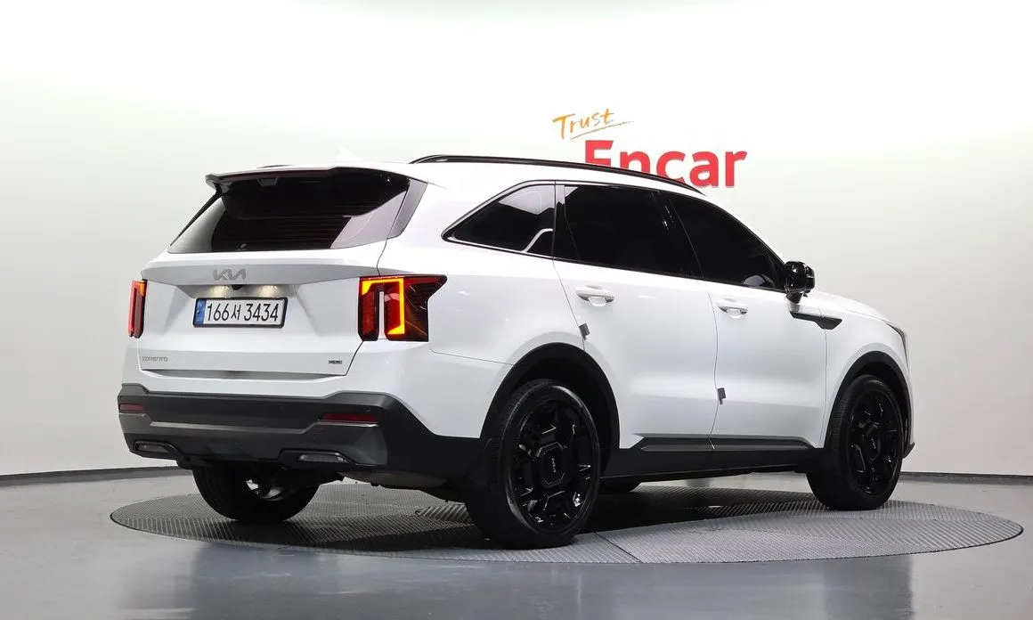 Kia Sorento — фото 8