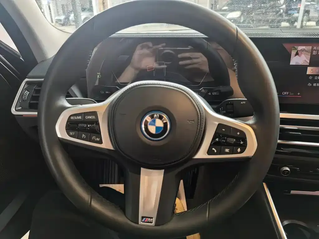 BMW i3 — фото 8