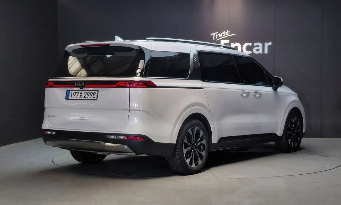 Kia Carnival — фото 2