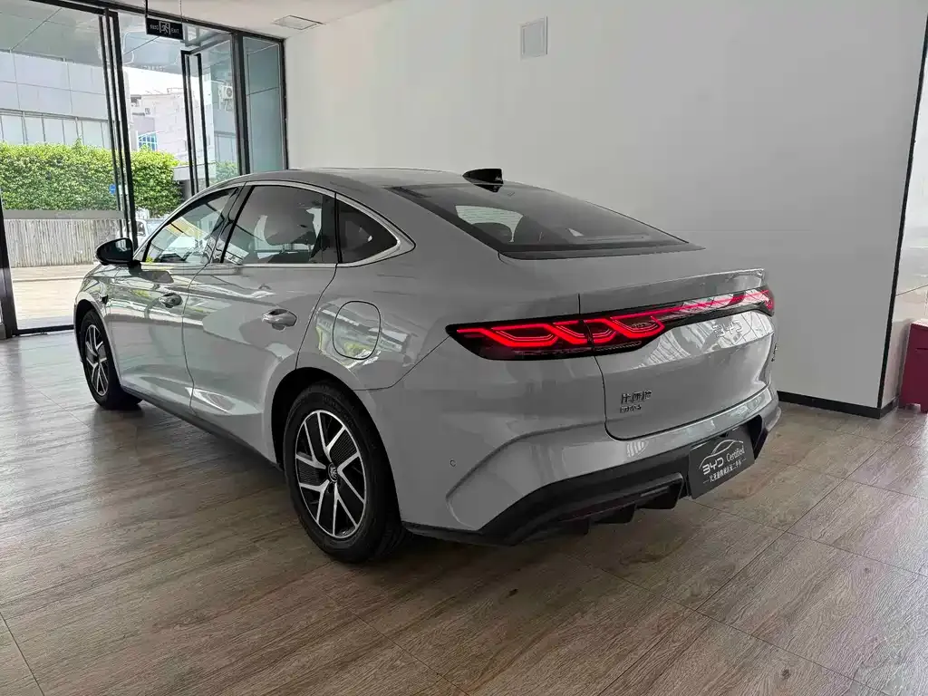 BYD Qin L — фото 6
