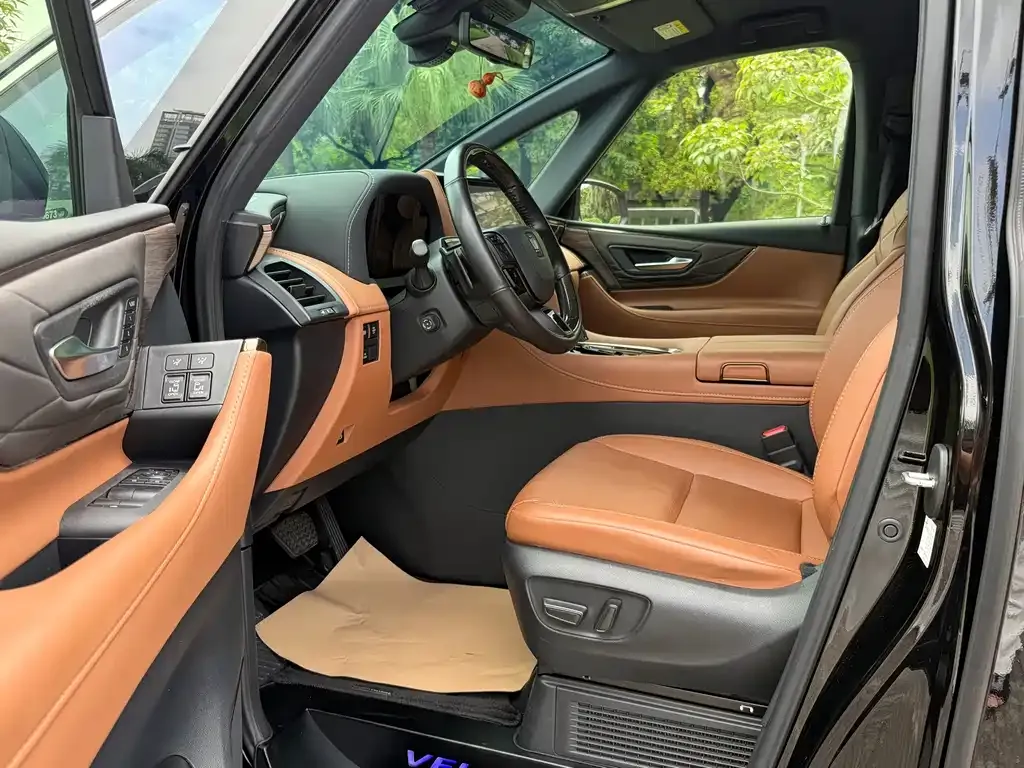 Toyota Vellfire — фото 5