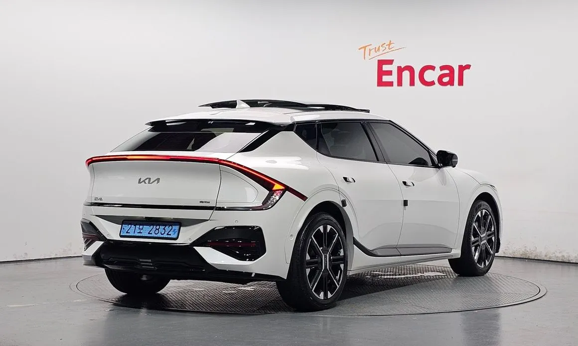 Kia EV6 — фото 6