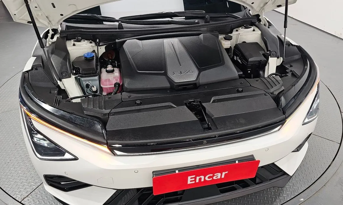 Kia EV6 — фото 10