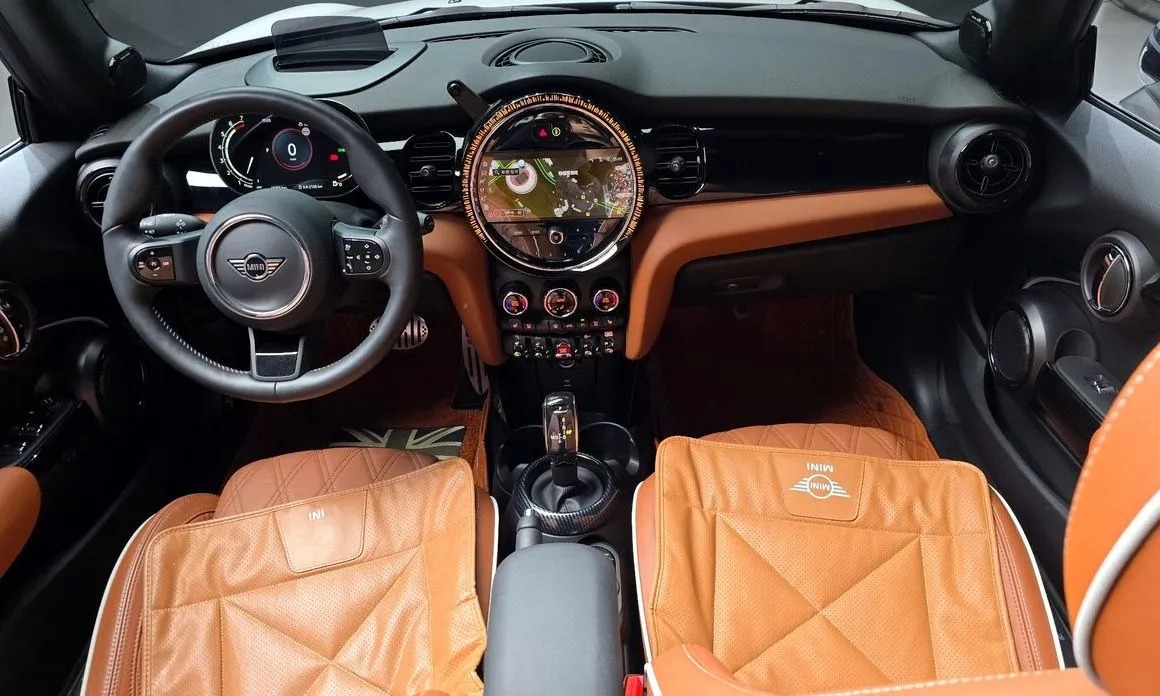 Mini Cooper Convertible — фото 10
