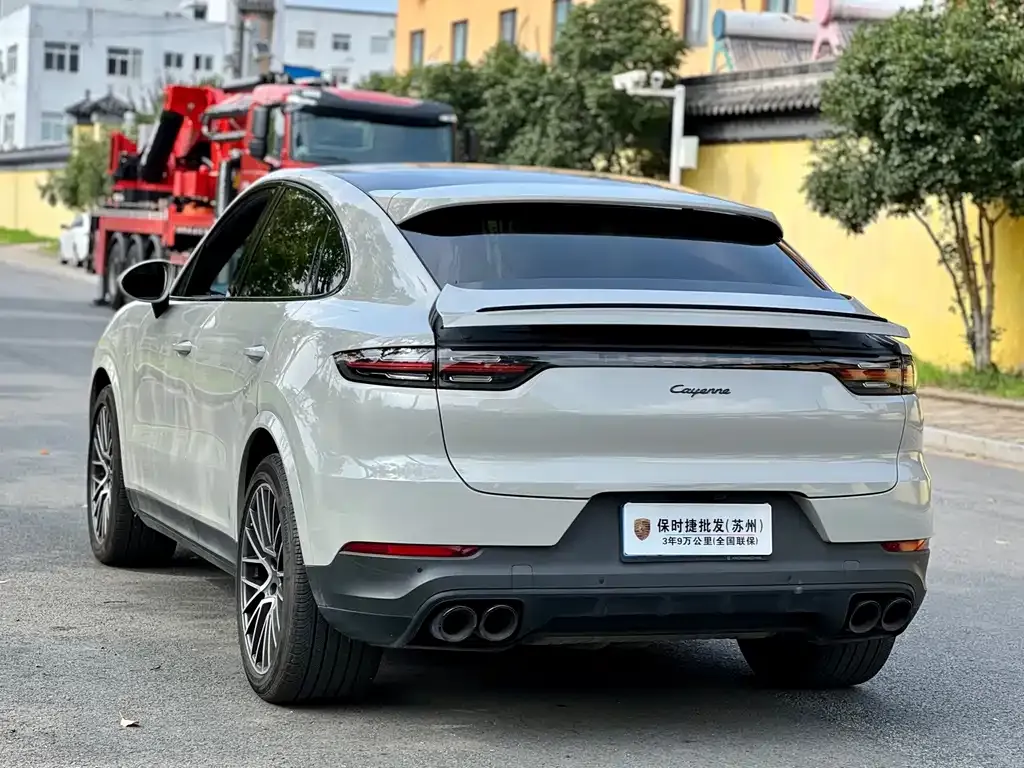 Porsche Cayenne — фото 7