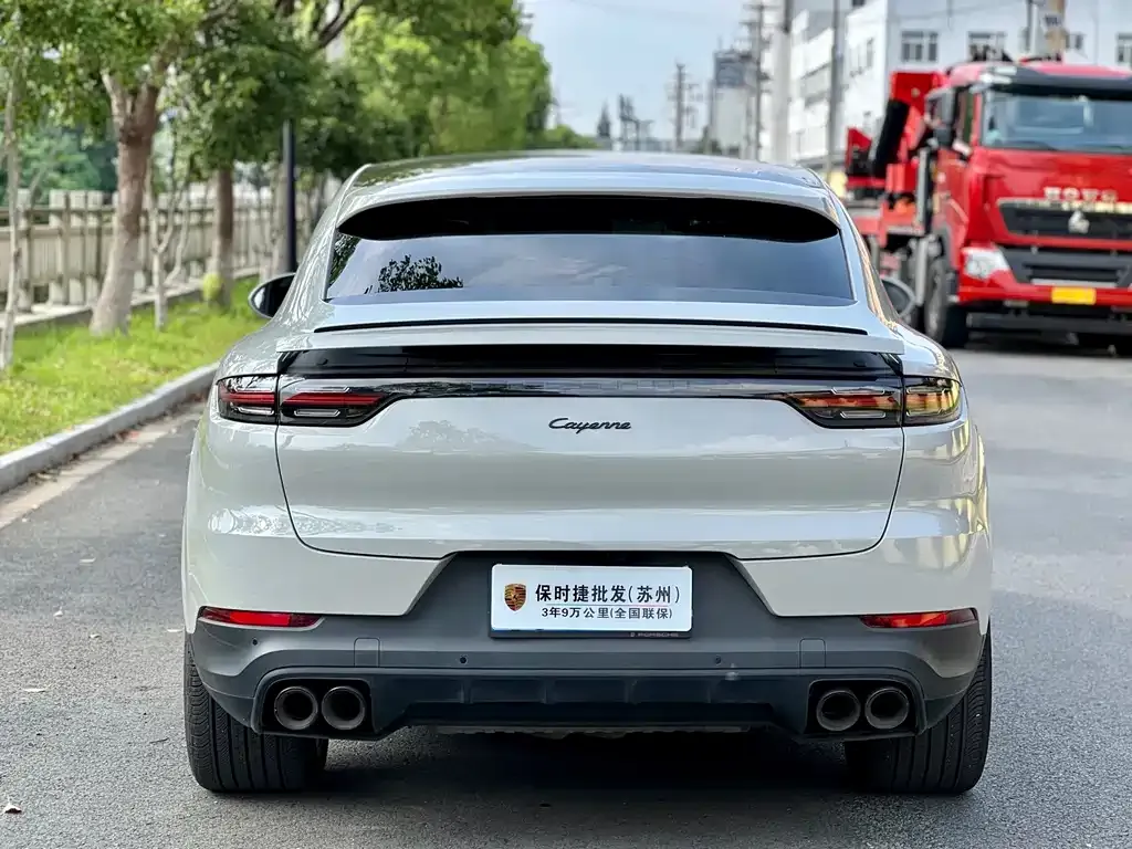 Porsche Cayenne — фото 4