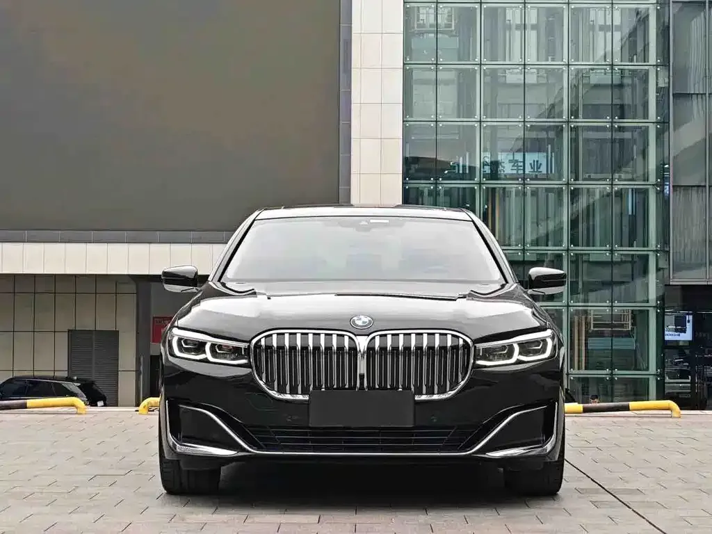 BMW 7 Series — фото 3