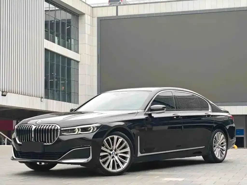 BMW 7 Series — фото 4