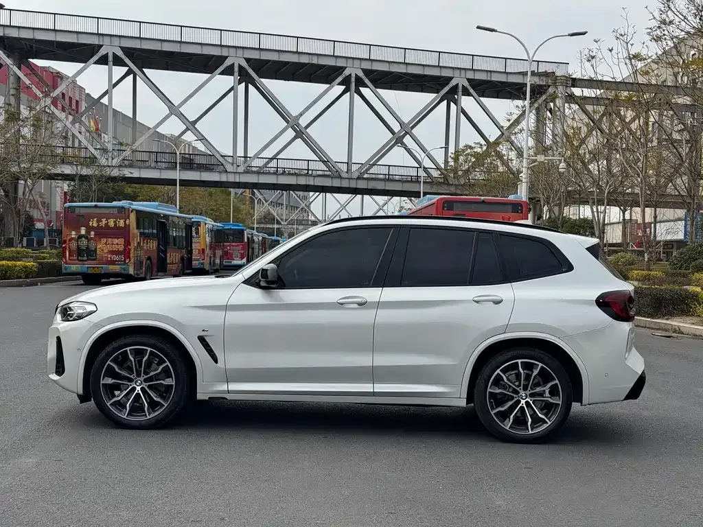 BMW X3 — фото 8