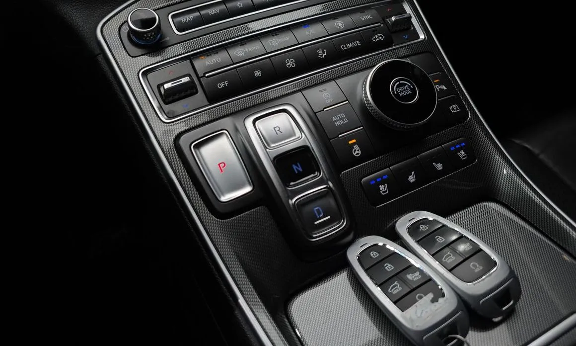 Hyundai Santafe — фото 9