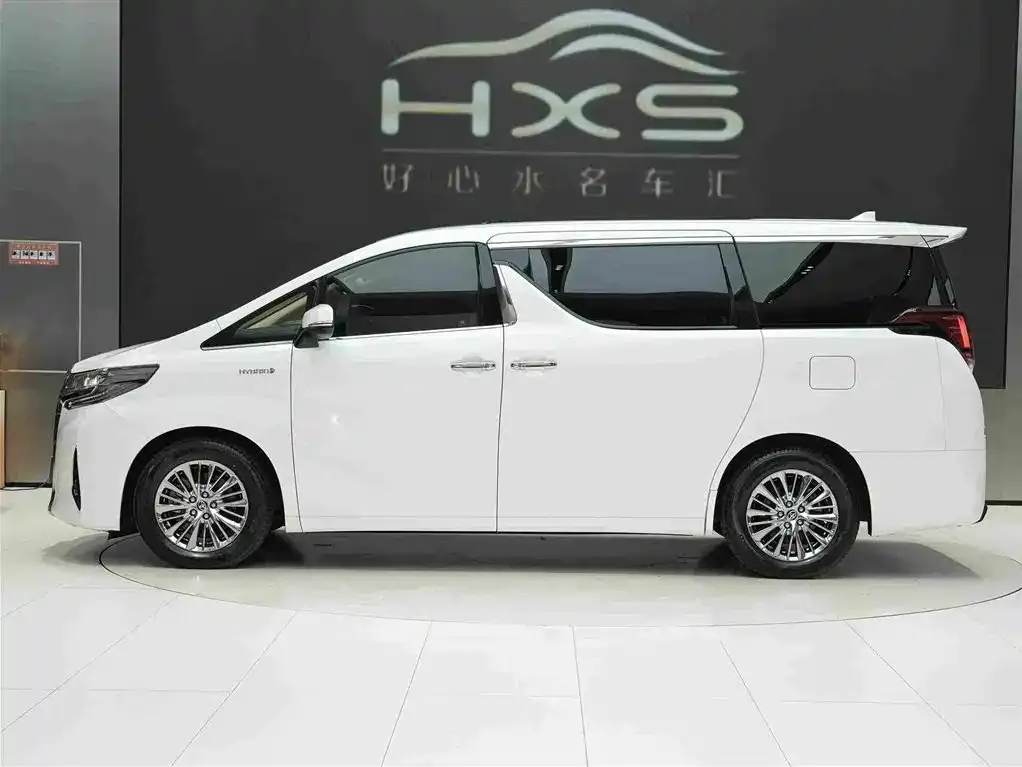 Toyota Alphard — фото 7