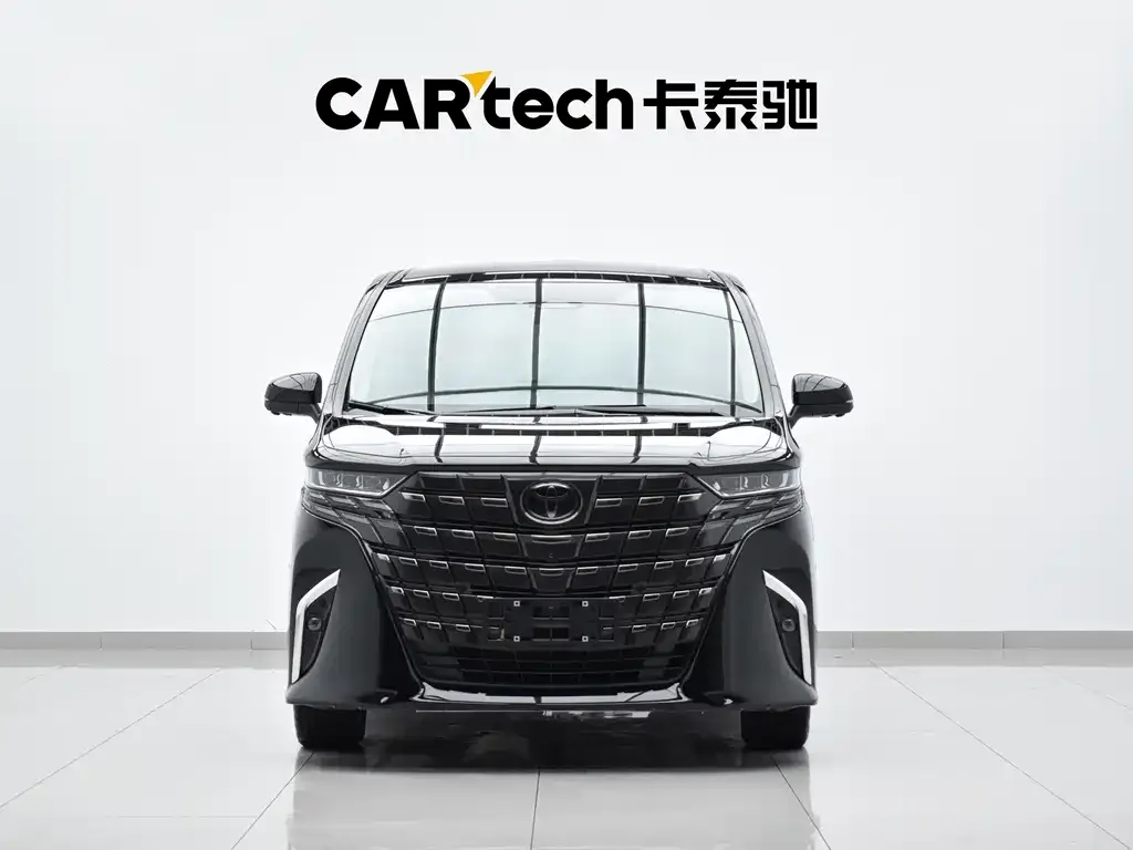 Toyota Alphard — фото 2