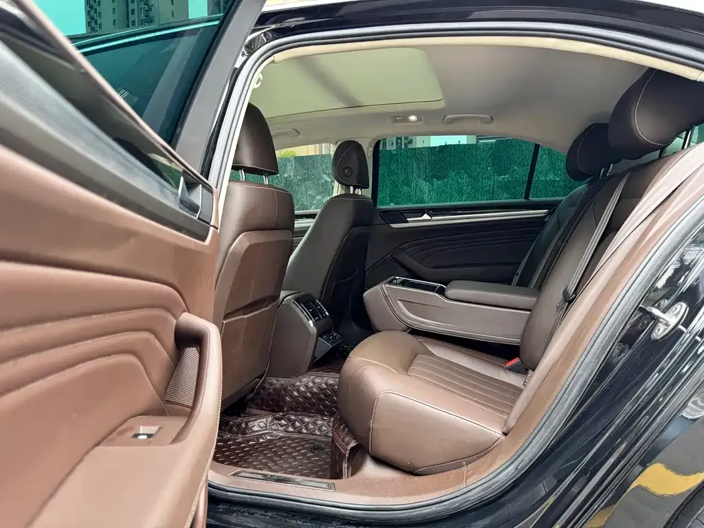 Volkswagen Phideon — фото 5