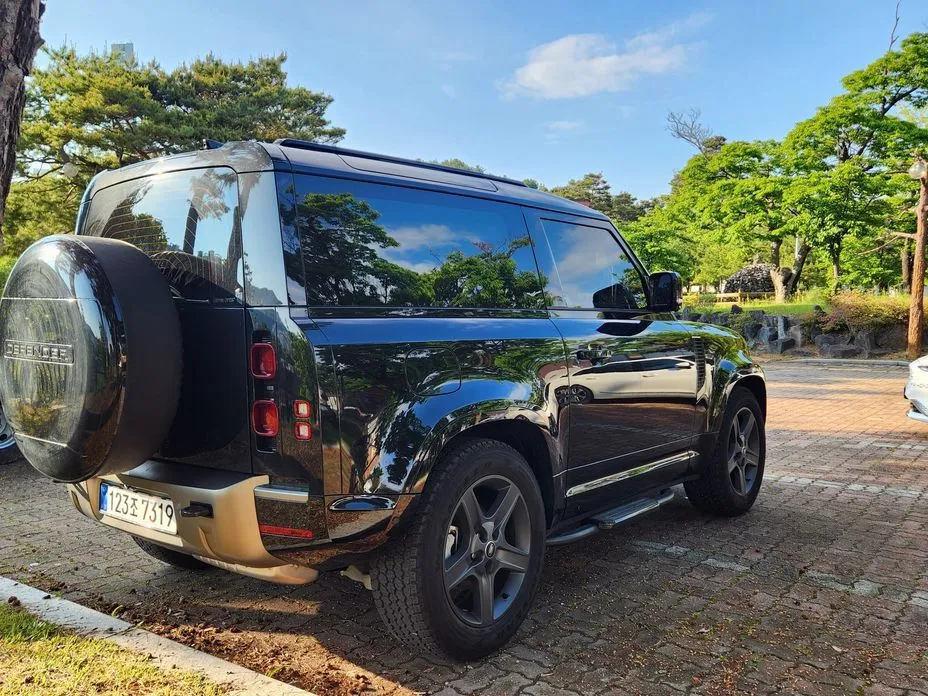 Land Rover Defender — фото 7