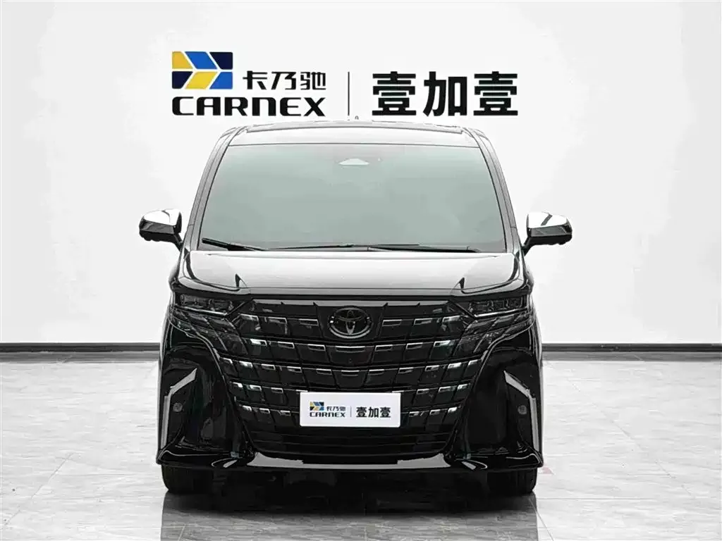 Toyota Alphard — фото 5