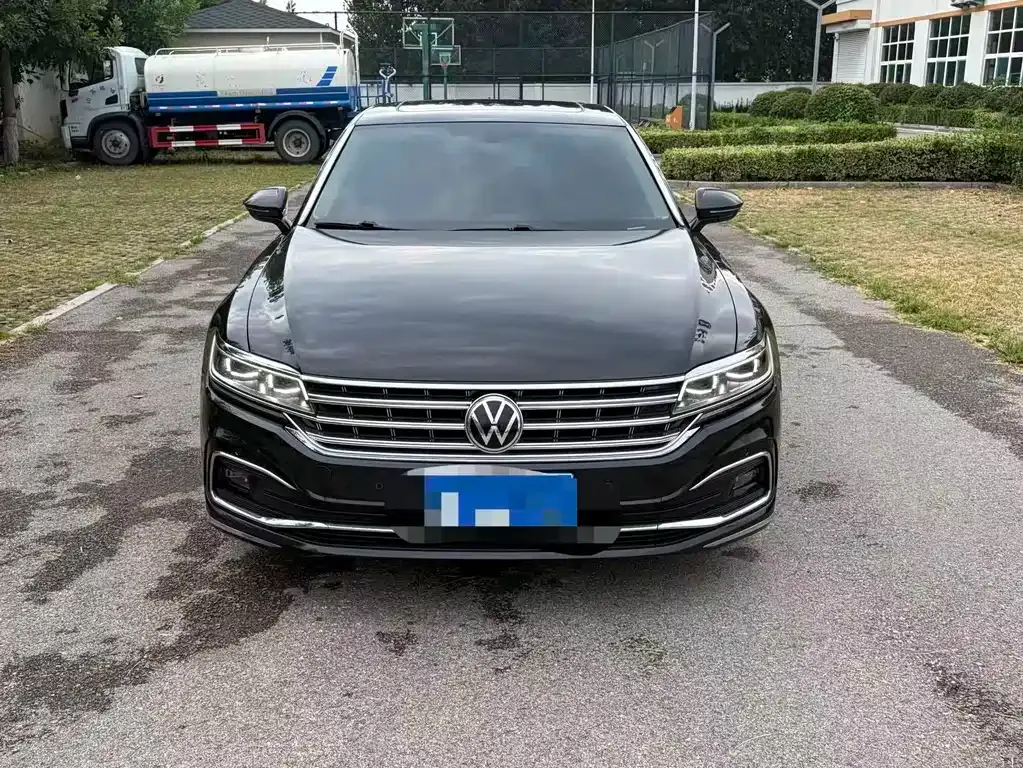 Volkswagen Phideon — фото 7