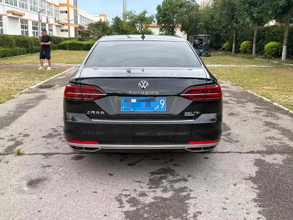 Volkswagen Phideon — фото 8