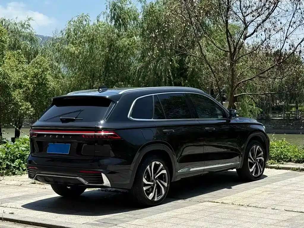 Geely Xingyue L — фото 7