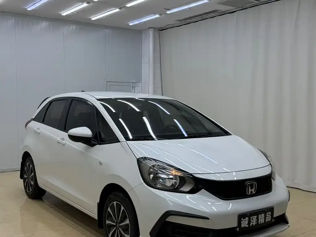 Honda Fit — фото 9
