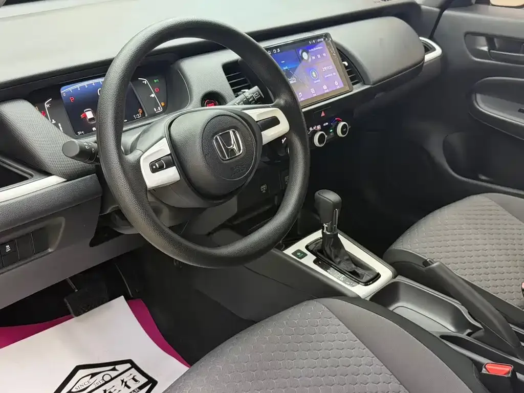 Honda Fit — фото 6