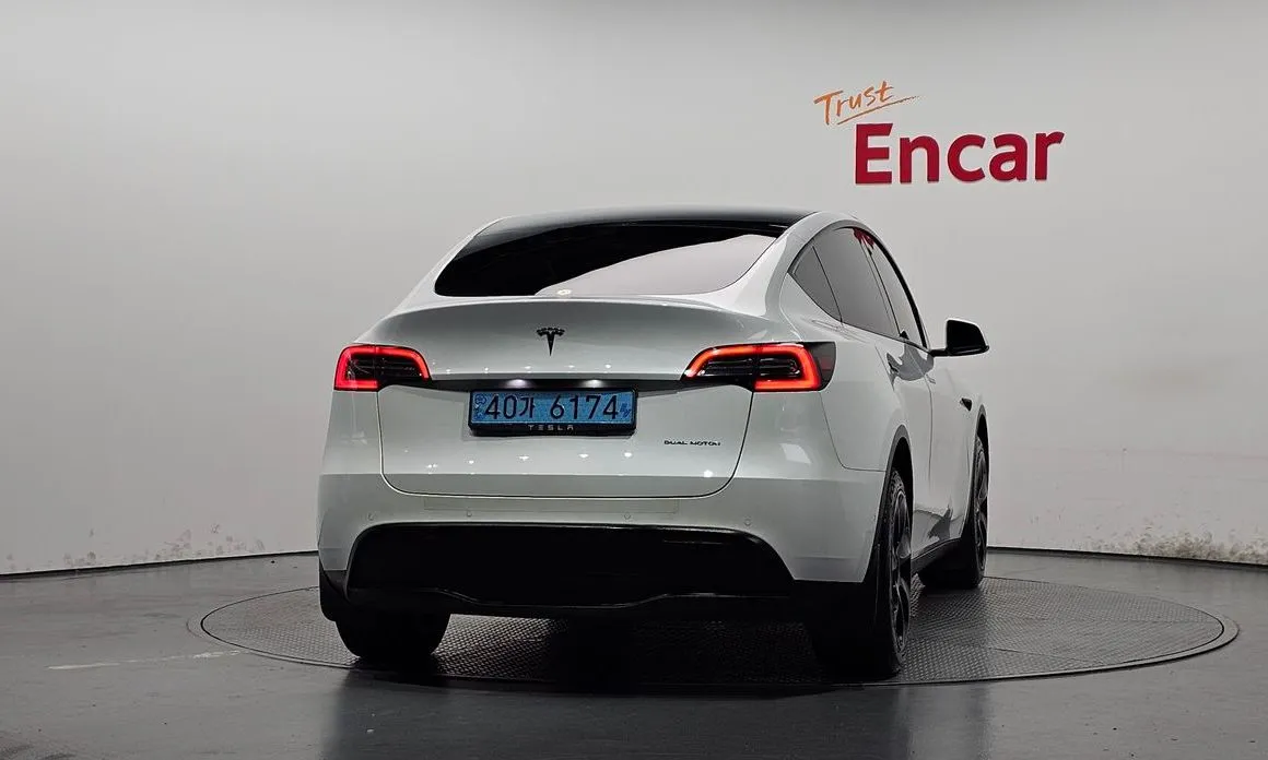 Tesla Model Y — фото 5