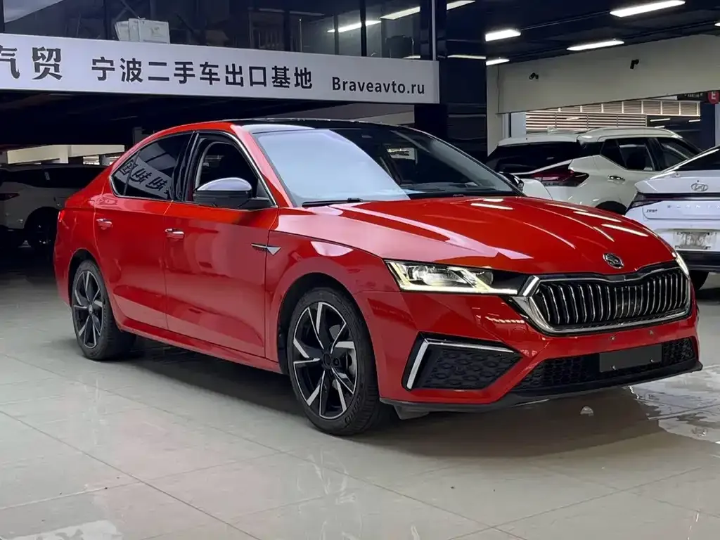 Skoda Octavia — фото 5