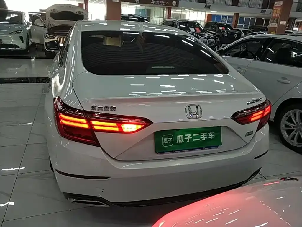Honda Inspire — фото 6