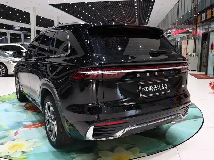 Geely Xingyue L — фото 10